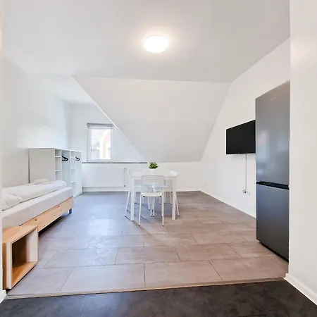 Apartment Tolstov - 3 And 4 Monteur *